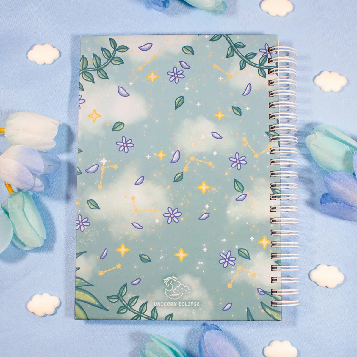 Unicorn Eclipse - Botanical Bliss Reusable Sticker Book

Reusable Sticker books are used to store stickers and they come with double-sided release paper to ensure stickers can stick and be removed from the page cleanly. They’re great for collecting stickers!

✧Size &amp; Materials✧

Size (WxH): 5.75 in x 8.25 in (A5)
50 sheets (100 in total including both sides)
Sticker release paper with frosted clear cover
Sticker not included