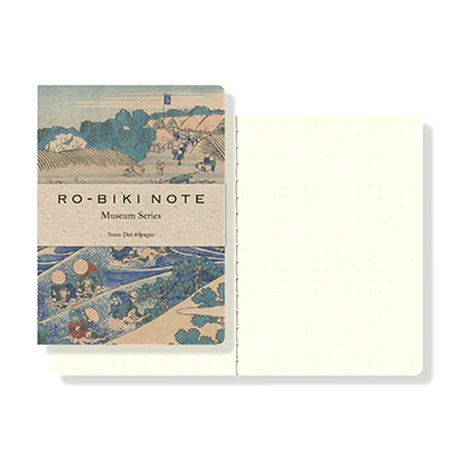The RO‑BIKI Note is a beautifully crafted Japanese notebook known for its distinctive waxed paper cover, which gains character the more you use it. Over time, the cover softens, develops a natural patina, and becomes uniquely yours—making every notebook feel personal and well‑loved.