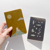 The RO‑BIKI Note is a beautifully crafted Japanese notebook known for its distinctive waxed paper cover, which gains character the more you use it. Over time, the cover softens, develops a natural patina, and becomes uniquely yours—making every notebook feel personal and well‑loved.