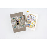 iyo okumi
Hobonichi Pencil Board (Happy Tea Time)
For A6 Size / A5 Size / Weeks