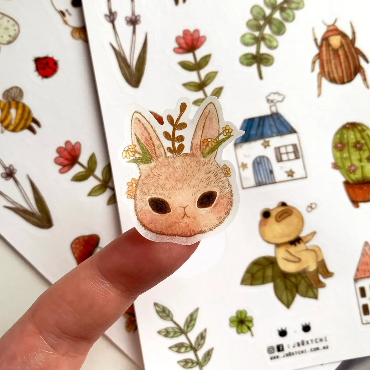 This whimsical garden themed washi sticker sheet was illustrated by jb0xtchi (Jessica Ng). jb0xtchi creates stationary and small trinkets from whimsical ideas in the form of painting using ink, watercolour, and gouache.

Washi Material Sticker Sheet
Height: 170mm x Width: 90mm
Includes 1 sticker sheet