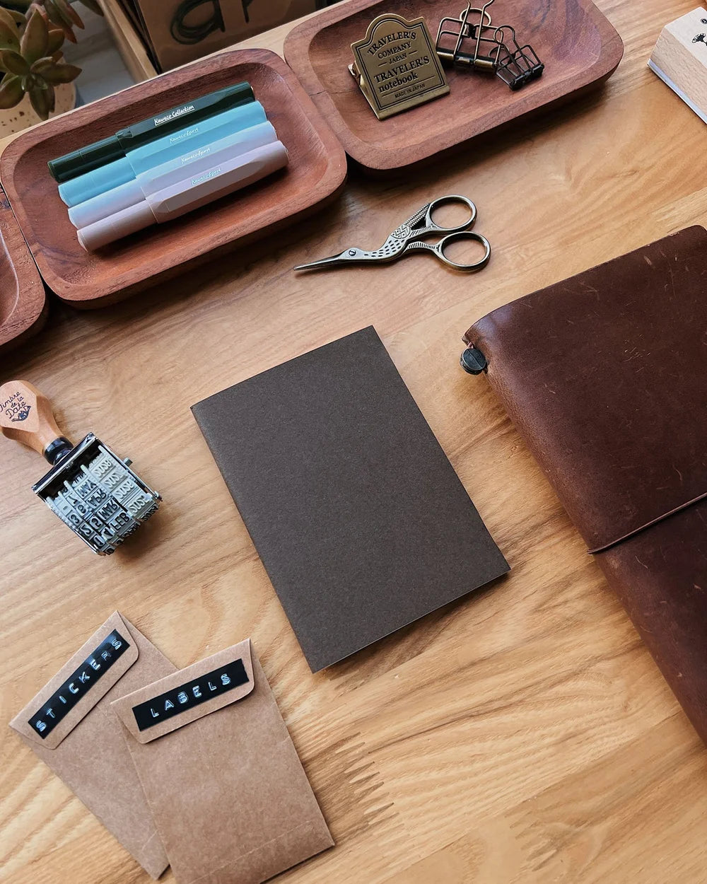 Sarica Studio Graphite Notebook (Passport TN Size)