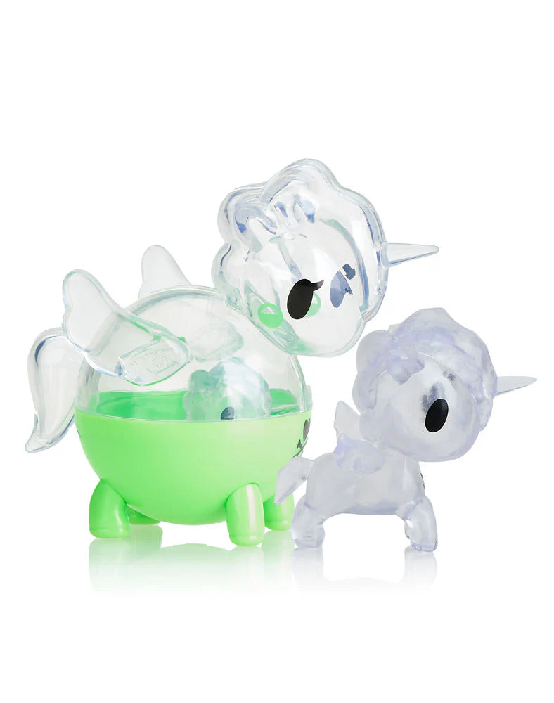 Capsule Cuties Unicornos love surprises and they’re ready to bring some excitement to your day with the Capsule Cuties Unicorno Blind Box! Each adorable Unicorno capsule comes with a mini tokidoki Unicorno inside! Experience all the fun of capsule toys with Capsule Cuties Unicorno Blind Box!