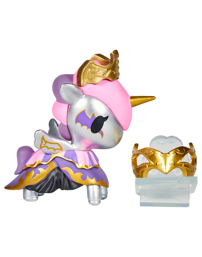 Step into a world of mystery and mischief with the Masquerade Unicorno Blind Box!&nbsp;&nbsp;Dressed to impress and ready for the grand ball, each Masquerade Unicorno features glittering masks, hidden identities, and dazzling details!&nbsp;&nbsp;Collect them all and let your Unicornos shine behind the mask!