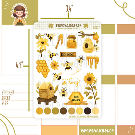 PaperaicaShop Bee Aesthetic Sticker