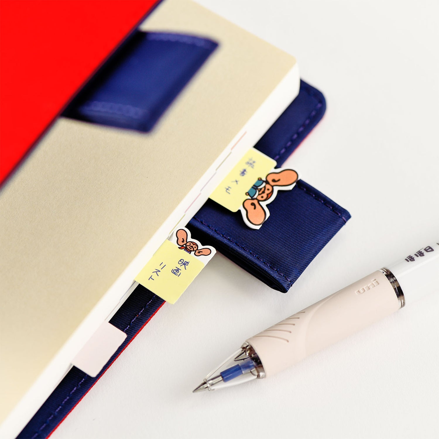 These Hobonichi Index Stickers allow you to mark particular pages of the Hobonichi Techo so that you can open up to the intended page in one go, such as the monthly calendar or the daily page.